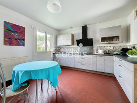 
                                                                                        Vente
                                                                                         Maison familiale 191 m2 avec vie de plain-pied   Quartier ré