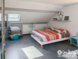 
                                                                                        Vente
                                                                                         Maison familiale 224 m² avec piscine chauffée