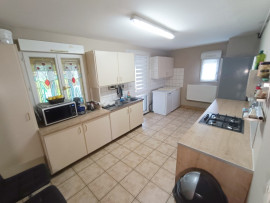 
                                                                                        Vente
                                                                                         Maison familiale 5 chambres et jardin