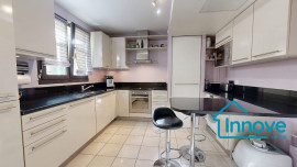 
                                                                                        Vente
                                                                                         Maison familiale 5 pièces avec jardin, double box - Le Chesnay-