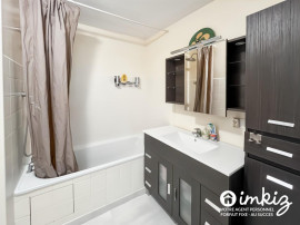 
                                                                                        Vente
                                                                                         Maison familiale 6 chambres