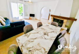 Vente
Maison familiale 6 pièces, 3 stationnements