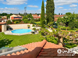 
                                                                                        Vente
                                                                                         Maison familiale 6 pièces avec piscine et garage