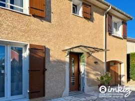 
                                                                                        Vente
                                                                                         Maison familiale 6 pièces avec piscine et garage
