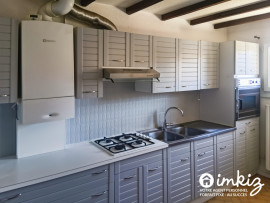 
                                                                                        Vente
                                                                                         Maison familiale 6 pièces Calme absolu en impasse