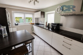
                                                                                        Vente
                                                                                         MAISON FAMILIALE