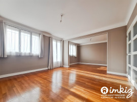 
                                                                                        Vente
                                                                                         Maison familiale à 300m du RER B FONTAINE MICHALON