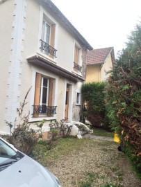 
                                                                                        Vente
                                                                                         Maison familiale à rénover à Sarcelles