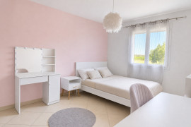 
                                                                                        Vente
                                                                                         Maison familiale avec dépendance