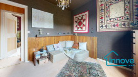 
                                                                                        Vente
                                                                                         Maison Familiale avec dépendance - Le Chesnay