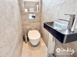 
                                                                                        Vente
                                                                                         Maison familiale avec jardin