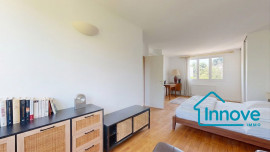 
                                                                                        Vente
                                                                                         Maison familiale avec jardin