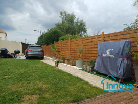
                                                                                        Location
                                                                                         Maison familiale avec jardin – Saint-Cyr-l'École centre