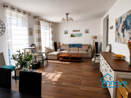 
                                                                                        Location
                                                                                         Maison familiale avec jardin – Saint-Cyr-l'École centre
