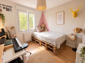 
                                                                                        Vente
                                                                                         Maison familiale avec piscine et garage
