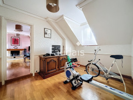 
                                                                                        Vente
                                                                                         Maison familiale  avec véranda et vue dégagée à Cerisy-la-Fo