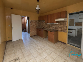 
                                                                                        Vente
                                                                                         Maison Familiale Centre ville des Clayes