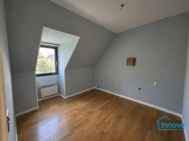 
                                                                                        Vente
                                                                                         Maison Familiale Centre ville des Clayes