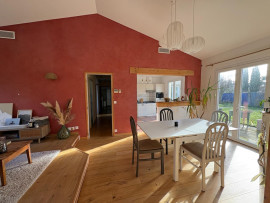 
                                                                                        Vente
                                                                                         Maison familiale – confort, calme et proximité