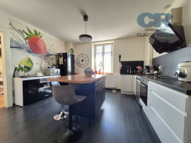 
                                                                                        Vente
                                                                                         Maison familiale COURCELLES CHAUSSY
