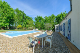 
                                                                                        Vente
                                                                                         Maison familiale dans environnement privilégié