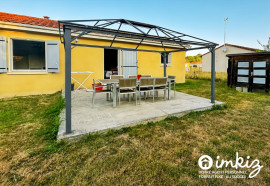 
                                                                                        Vente
                                                                                         Maison familiale de PLAIN PIED, garage