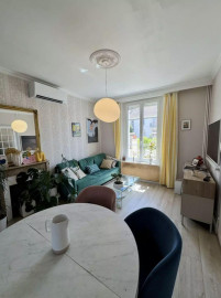 
                                                                                        Location
                                                                                         Maison familiale entièrement rénovée et son jardin