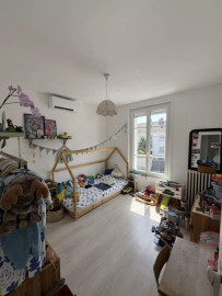 
                                                                                        Location
                                                                                         Maison familiale entièrement rénovée et son jardin