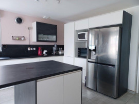 
                                                                                        Location
                                                                                         Maison familiale neuve et lumineuse