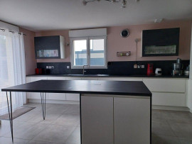 
                                                                                        Location
                                                                                         Maison familiale neuve et lumineuse