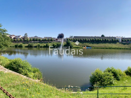 
                                                                                        Vente
                                                                                         Maison familiale proche commerces