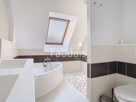 
                                                                                        Vente
                                                                                         MAISON FAMILIALE PROCHE INSTITUT ET PALIERE