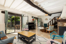 
                                                                                        Vente
                                                                                         Maison familiale quartier des Bouviers à Guyancourt