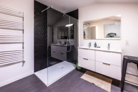 
                                                                                        Vente
                                                                                         Maison familiale récente - 198m2 - Mouguerre