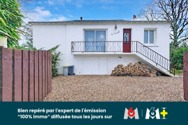 
                                                                                        Vente
                                                                                         Maison familiale rénovée - 3600m2- buanderie- atelier