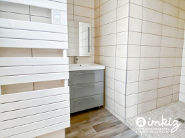 
                                                                                        Vente
                                                                                         Maison familiale rénovée avec piscine + un T2