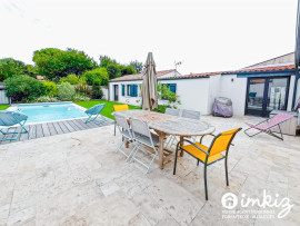 
                                                                                        Vente
                                                                                         Maison familiale rénovée avec piscine + un T2