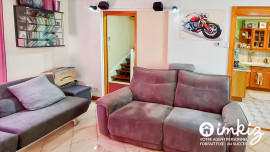 
                                                                                        Vente
                                                                                         Maison familiale spacieuse avec garage et jardin