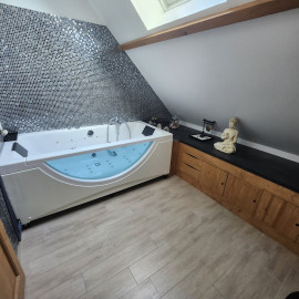 
                                                                                        Vente
                                                                                         🏡 Maison familiale spacieuse de 160m²