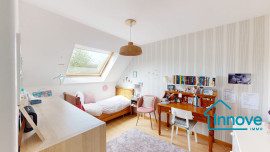 
                                                                                        Vente
                                                                                         Maison familiale - Voisins Le Bretonneux Chamfleury