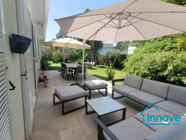 
                                                                                        Vente
                                                                                         Maison familiale - Voisins Le Bretonneux Chamfleury