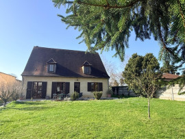 
                                                                                        Vente
                                                                                         maison individuelle - 210 m2 - LAMONZIE SAINT MARTIN