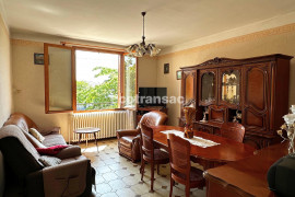 Vente
Maison individuelle à fort potentiel sur terrain piscinable de 552 m² – Vénissieux secteur résidentiel