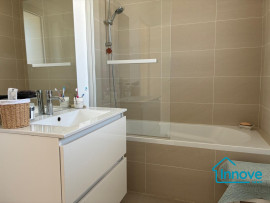 
                                                                                        Vente
                                                                                         Maison individuelle, quartier du Louvre