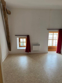 
                                                                                        Location
                                                                                         Maison individuelle située à 15 km du Futuroscope