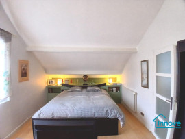 
                                                                                        Vente
                                                                                         Maison individuelle Viroflay rive droite avec dépendance