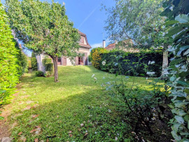 
                                                                                        Vente
                                                                                         Maison lumineuse à Ormesson à fort potentiel
