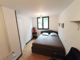 
                                                                                        Location
                                                                                         Maison meublée 3 chambres, cour et cave