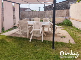 
                                                                                        Vente
                                                                                         Maison meublée avec finir de rénover