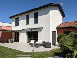 Location
Maison meublée avec piscine - mars/août 2025 (loyer tout inclus)